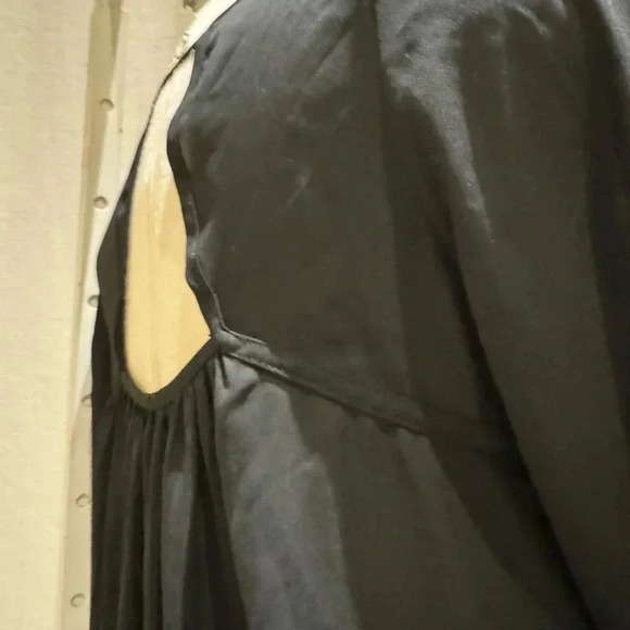 Black long sleeve top - Picture 4 of 6